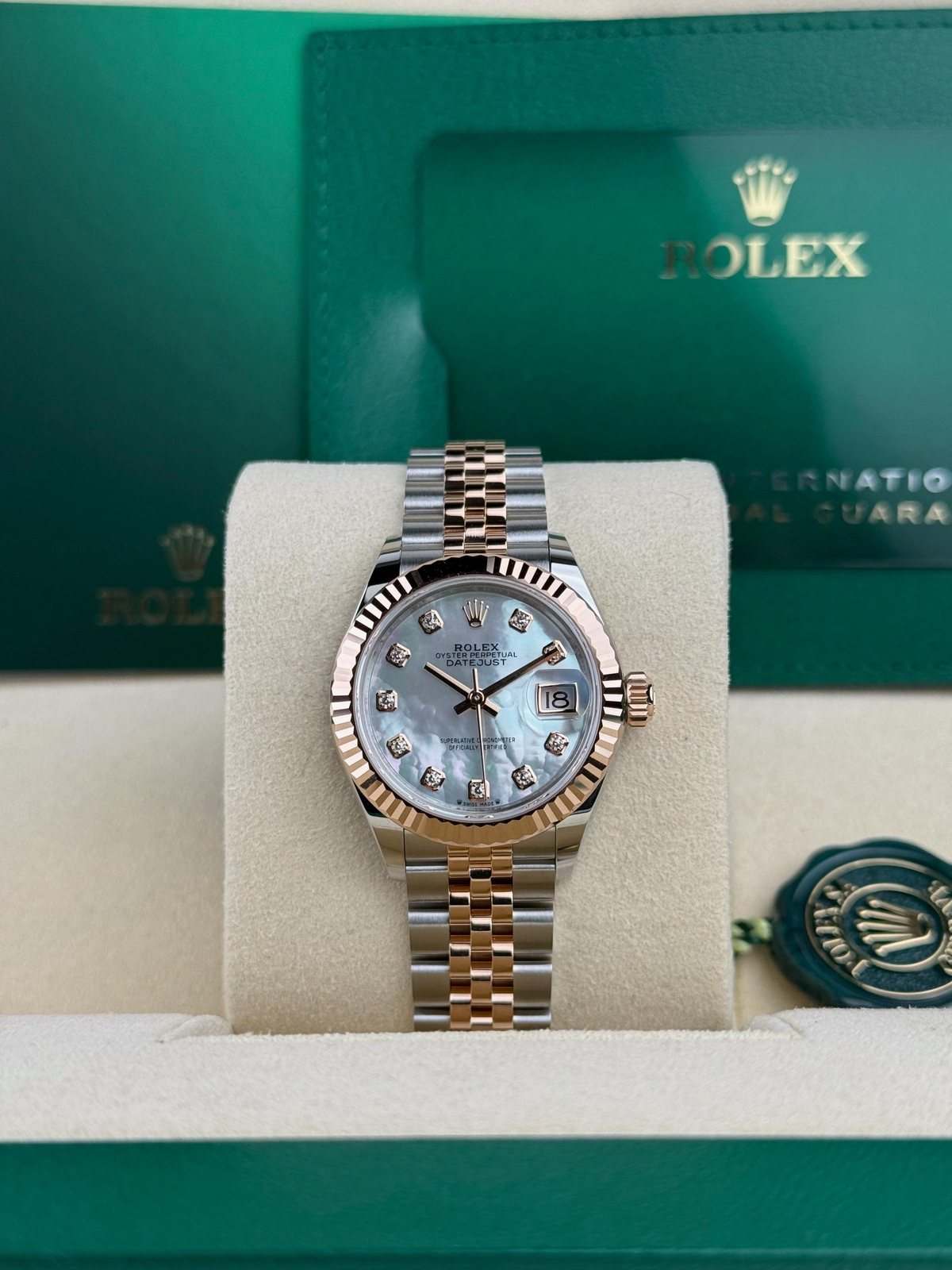 Rolex Datejust 28mm MOP Diamond