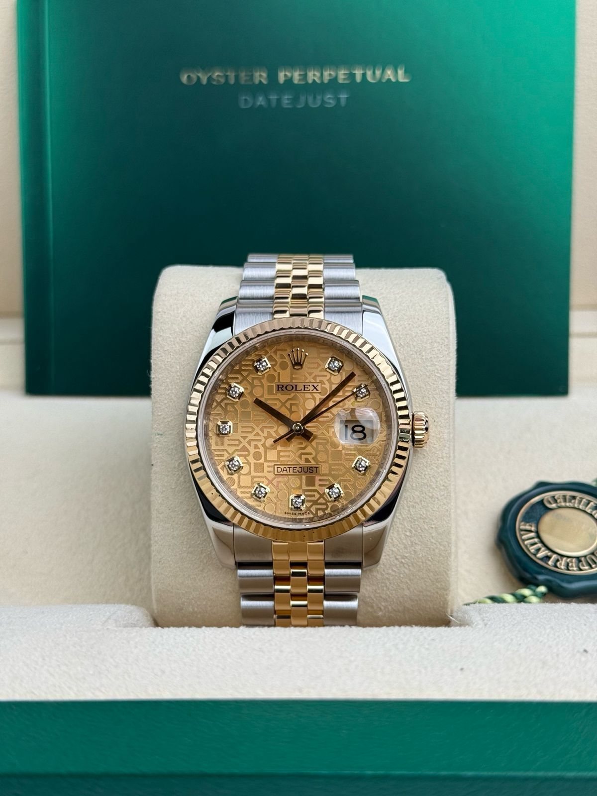 Rolex Datejust 36mm Champagne Motif